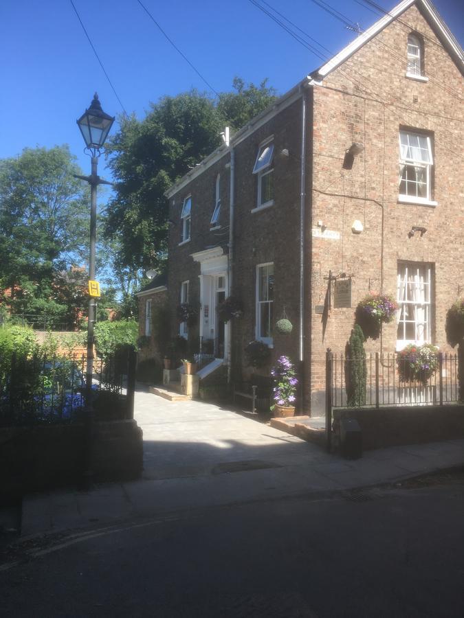 Crook Lodge ヨーク エクステリア 写真